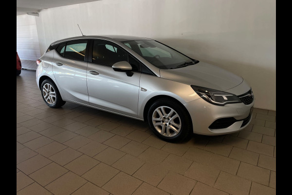 Opel Astra 1.2 Business Edition AIRCO NAVI VIA APP BLUETOOTH ELEK RAMEN CENT VERG VELGEN 5DRS NIEUWSTAAT