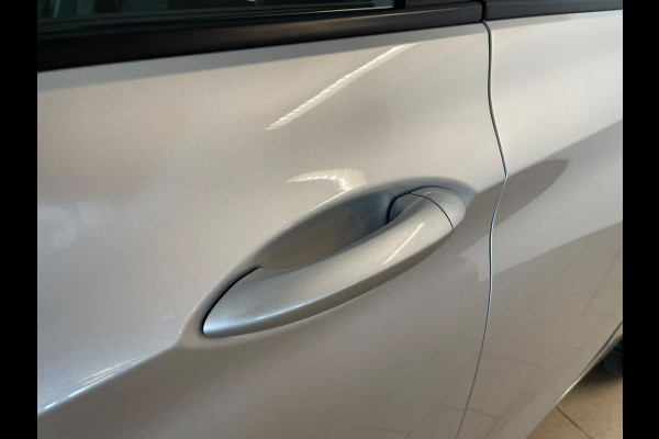 Opel Astra 1.2 Business Edition AIRCO NAVI VIA APP BLUETOOTH ELEK RAMEN CENT VERG VELGEN 5DRS NIEUWSTAAT