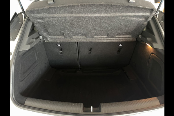 Opel Astra 1.2 Business Edition AIRCO NAVI VIA APP BLUETOOTH ELEK RAMEN CENT VERG VELGEN 5DRS NIEUWSTAAT