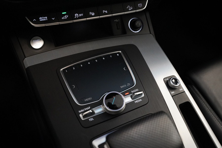 Audi Q5 55 TFSI e quattro Competition Virtual Cockpit B&O 3x S-Line Achter Stoelverw