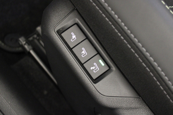 Peugeot 2008 1.2 PureTech GT |Pano|Massage|Stoelverw.|