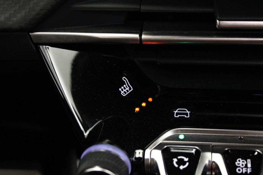 Peugeot 2008 1.2 PureTech GT |Pano|Massage|Stoelverw.|