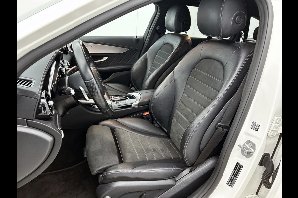 Mercedes-Benz C-Klasse Estate 300 e AMG Line(Dealer OnderH, Camera, Dodehoek, StoelV, Carplay, Parkeersensoren, Etc)