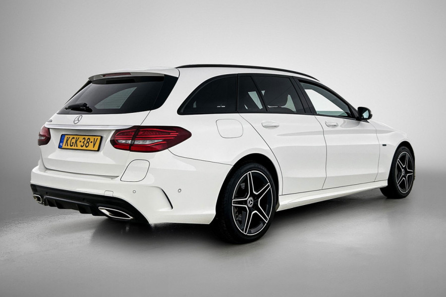 Mercedes-Benz C-Klasse Estate 300 e AMG Line(Dealer OnderH, Camera, Dodehoek, StoelV, Carplay, Parkeersensoren, Etc)