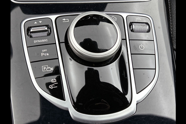Mercedes-Benz C-Klasse Estate 300 e AMG Line(Dealer OnderH, Camera, Dodehoek, StoelV, Carplay, Parkeersensoren, Etc)