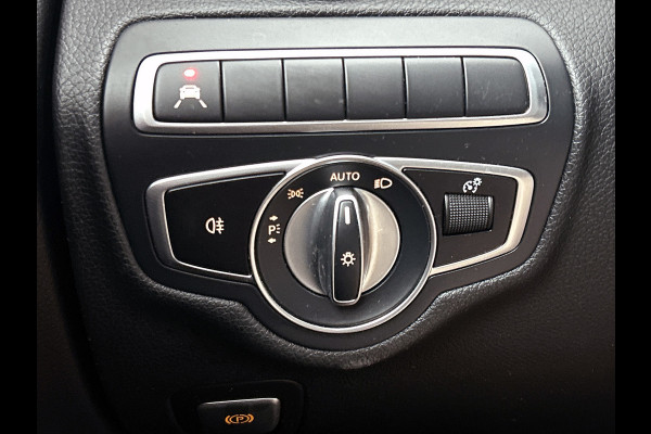 Mercedes-Benz C-Klasse Estate 300 e AMG Line(Dealer OnderH, Camera, Dodehoek, StoelV, Carplay, Parkeersensoren, Etc)