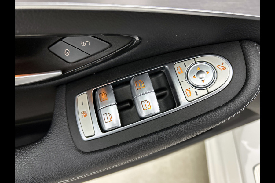 Mercedes-Benz C-Klasse Estate 300 e AMG Line(Dealer OnderH, Camera, Dodehoek, StoelV, Carplay, Parkeersensoren, Etc)