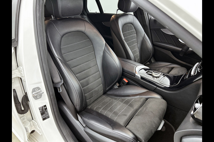 Mercedes-Benz C-Klasse Estate 300 e AMG Line(Dealer OnderH, Camera, Dodehoek, StoelV, Carplay, Parkeersensoren, Etc)