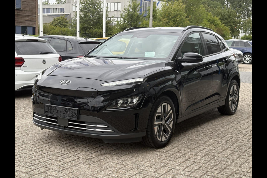 Hyundai Kona EV Limited 64 kWh | 49350 KM | Virtual Cockpit | Navigatiesysteem | Stoelverwarming