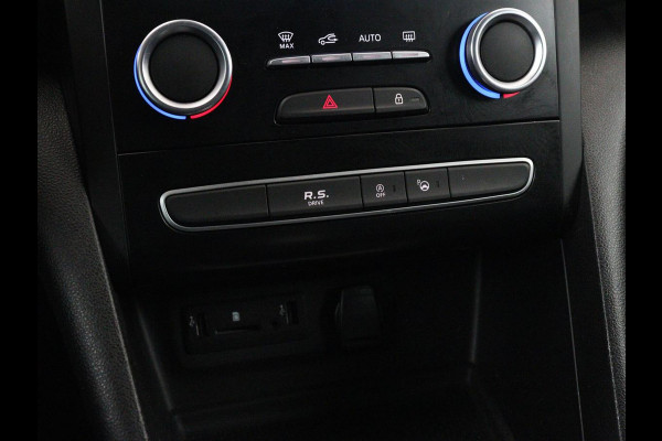 Renault Mégane 1.8 TCe 280 RS | Origineel NL | Head-Up | Carplay | Camera | Keyless | Full LED | Sportstoelen | Park Assist | Dodehoek detectie | Navigatie | Bose Sound | Cruise control | Bluetooth | Climate control