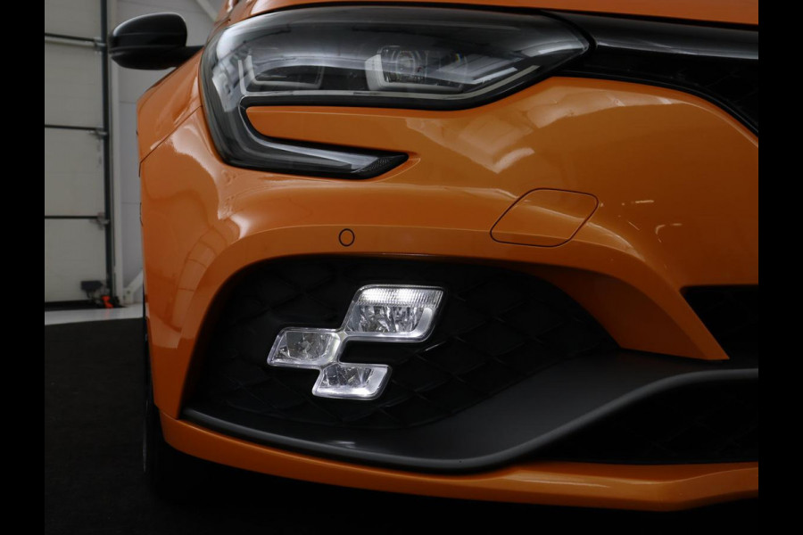 Renault Mégane 1.8 TCe 280 RS | Origineel NL | Head-Up | Carplay | Camera | Keyless | Full LED | Sportstoelen | Park Assist | Dodehoek detectie | Navigatie | Bose Sound | Cruise control | Bluetooth | Climate control