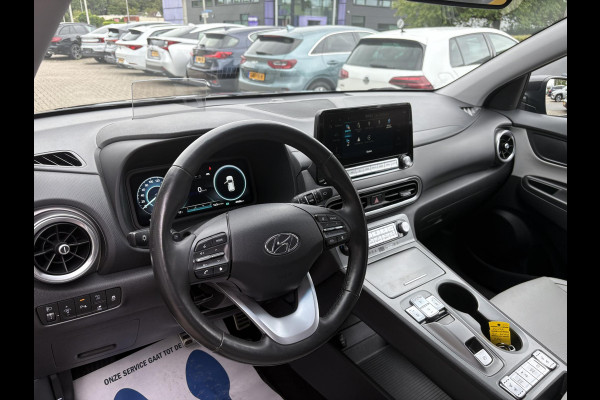 Hyundai Kona EV Limited 64 kWh | 49350 KM | Virtual Cockpit | Navigatiesysteem | Stoelverwarming