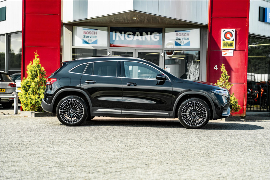 Mercedes-Benz EQA 250 AMG Line 67 kWh | Pano | Apple Carplay |
