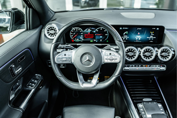 Mercedes-Benz EQA 250 AMG Line 67 kWh | Pano | Apple Carplay |