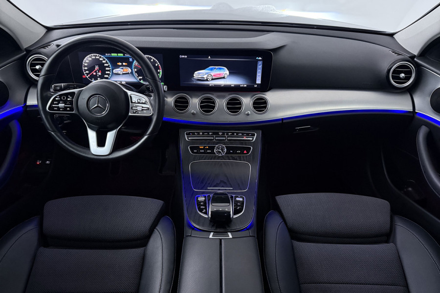 Mercedes-Benz E-Klasse Estate 300 de Advantage (TREKHAAK, STOELVERWARMING, SFEERVERLICHTING, CRUISE ADAPTIEF, CAMERA)
