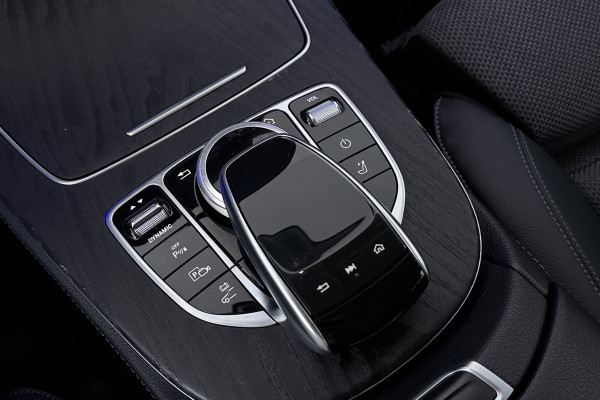 Mercedes-Benz E-Klasse Estate 300 de Advantage (TREKHAAK, STOELVERWARMING, SFEERVERLICHTING, CRUISE ADAPTIEF, CAMERA)