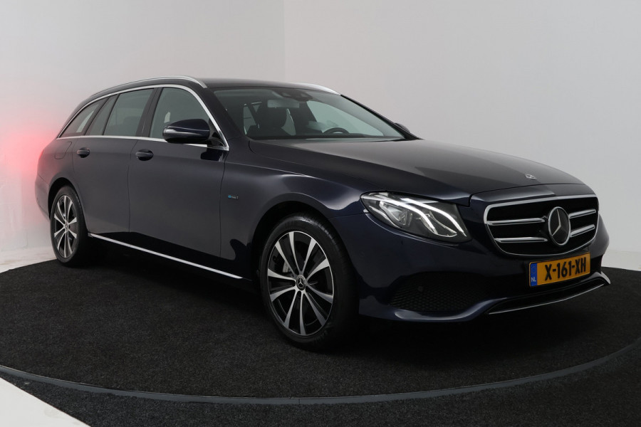 Mercedes-Benz E-Klasse Estate 300 de Advantage (TREKHAAK, STOELVERWARMING, SFEERVERLICHTING, CRUISE ADAPTIEF, CAMERA)