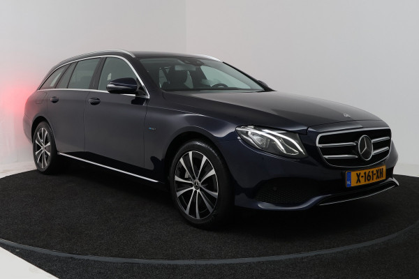 Mercedes-Benz E-Klasse Estate 300 de Advantage (TREKHAAK, STOELVERWARMING, SFEERVERLICHTING, CRUISE ADAPTIEF, CAMERA)