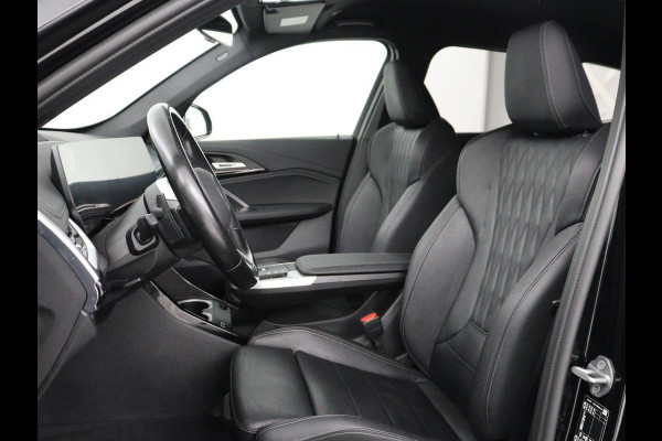 BMW X1 xDrive23i M-sport | Trekhaak | Leder | Head-up | 360 camera | Carplay | Stoelverwarming | Cruise control | Sfeerverlichting | Climate control | Full LED