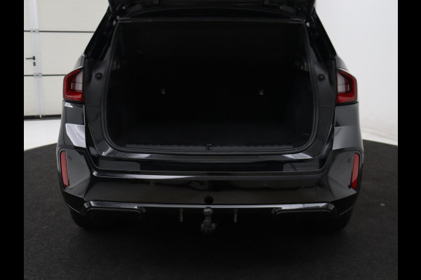 BMW X1 xDrive23i M-sport | Trekhaak | Leder | Head-up | 360 camera | Carplay | Stoelverwarming | Cruise control | Sfeerverlichting | Climate control | Full LED