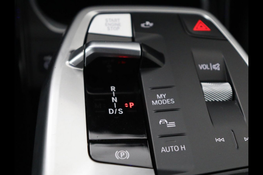 BMW X1 xDrive23i M-sport | Trekhaak | Leder | Head-up | 360 camera | Carplay | Stoelverwarming | Cruise control | Sfeerverlichting | Climate control | Full LED