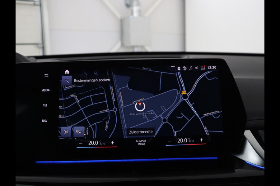 BMW X1 xDrive23i M-sport | Trekhaak | Leder | Head-up | 360 camera | Carplay | Stoelverwarming | Cruise control | Sfeerverlichting | Climate control | Full LED