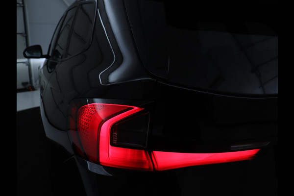 BMW X1 xDrive23i M-sport | Trekhaak | Leder | Head-up | 360 camera | Carplay | Stoelverwarming | Cruise control | Sfeerverlichting | Climate control | Full LED