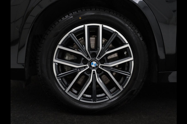 BMW X1 xDrive23i M-sport | Trekhaak | Leder | Head-up | 360 camera | Carplay | Stoelverwarming | Cruise control | Sfeerverlichting | Climate control | Full LED