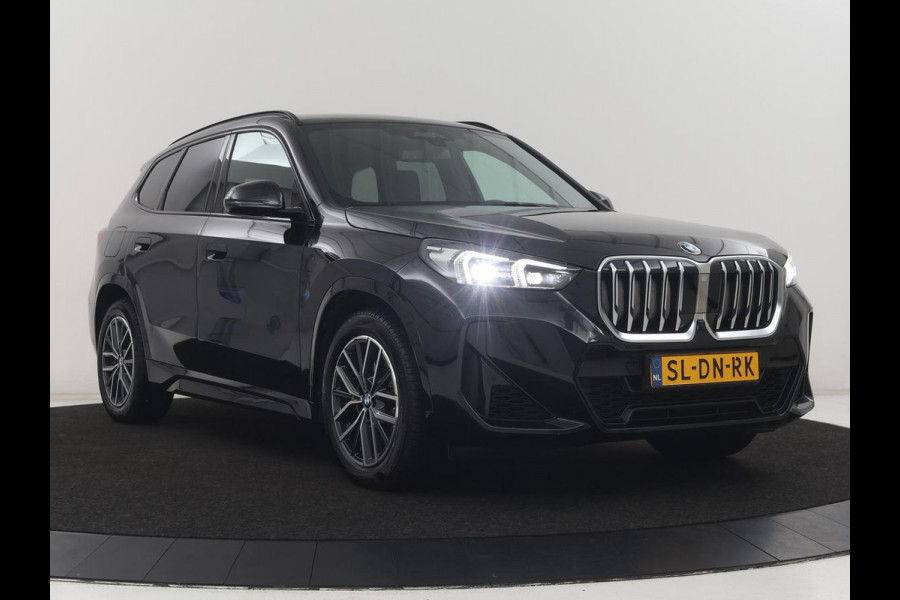 BMW X1 xDrive23i M-sport | Trekhaak | Leder | Head-up | 360 camera | Carplay | Stoelverwarming | Cruise control | Sfeerverlichting | Climate control | Full LED