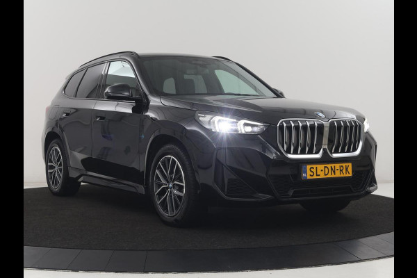 BMW X1 xDrive23i M-sport | Trekhaak | Leder | Head-up | 360 camera | Carplay | Stoelverwarming | Cruise control | Sfeerverlichting | Climate control | Full LED
