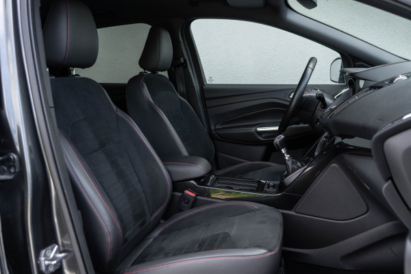 Ford Kuga 1.5 EcoBoost ST Line / Touch Navigatie/ Cruise Control/ Trekhaak/ 110kW (150PK)