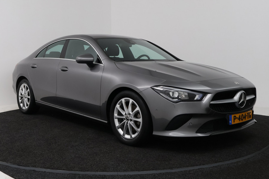 Mercedes-Benz CLA-Klasse 180 Business Line (STOELVERWARMING, NAVIGATIE, CAMERA, PARKEERSENSOREN)