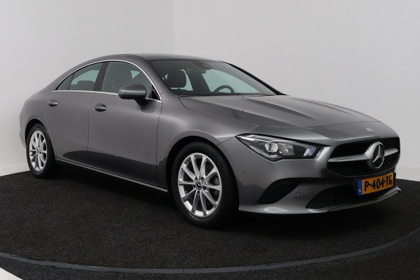 Mercedes-Benz CLA-Klasse 180 Business Line (STOELVERWARMING, NAVIGATIE, CAMERA, PARKEERSENSOREN)