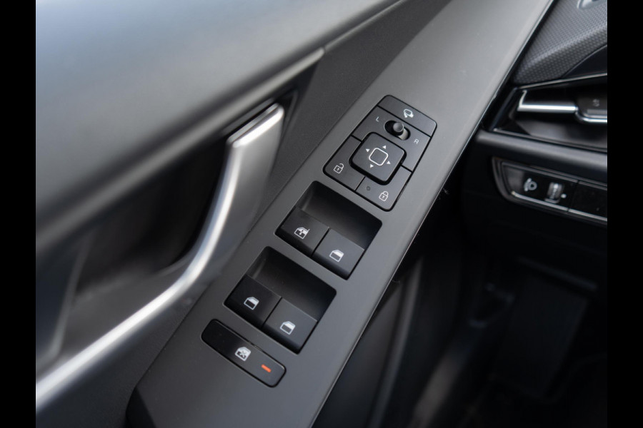 Kia Niro EV Limited Edition 64.8 kWh Stoel en stuurverwarming | Privacy Glass | Carplay | Navi | Clima | SOH 100% l