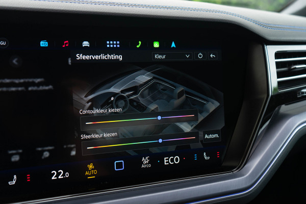 Volkswagen Touareg 3.0 TSI eHybrid 4MOTION R / 5 Jaar fabrieksgarantie/ Puglia/ Standkachel/ Luchtvering/ Adaptive Cruise Control/ Panoramadak/ 340kW (461PK)