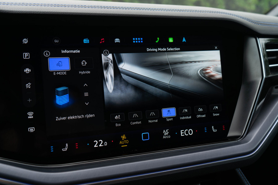 Volkswagen Touareg 3.0 TSI eHybrid 4MOTION R / 5 Jaar fabrieksgarantie/ Puglia/ Standkachel/ Luchtvering/ Adaptive Cruise Control/ Panoramadak/ 340kW (461PK)