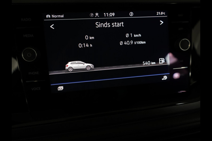 Volkswagen Polo 1.0 TSI R-Line 95 pk Automaat (DSG) | Verlengde garantie | Navigatie via App | Parkeersensoren | Achteruitrijcamera | Keyless | R-Line |