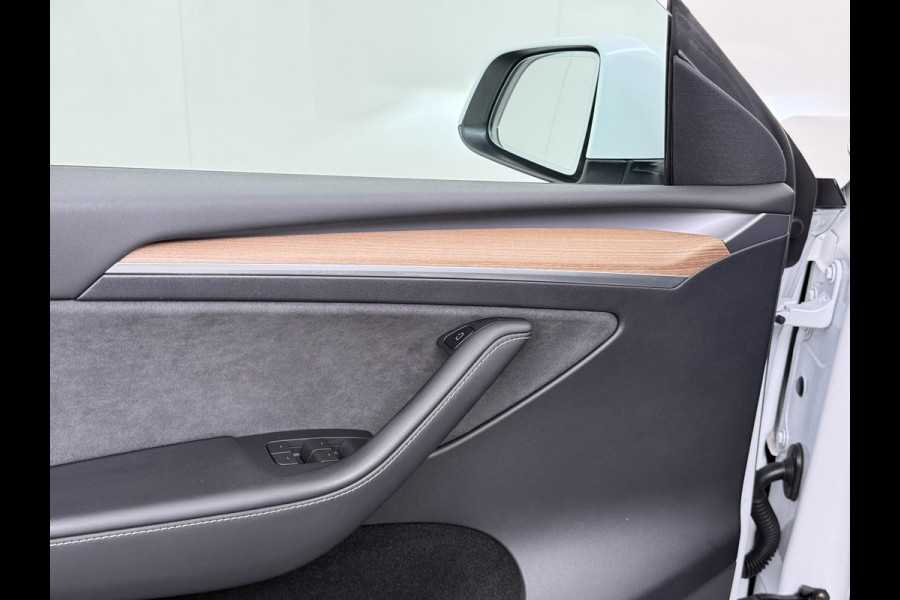 Tesla Model Y Long Range AWD 75 kWh SOH 95% |  TESLA FABRIEKSGARANTIE TOT 2027 | FABRIEKSGARANTIE OP ACCU & AANDRIJFLIJN TOT 2032 OF 192.000 KM| BTW VERREKENBAAR