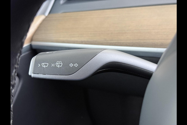 Tesla Model Y Long Range AWD 75 kWh SOH 95% |  TESLA FABRIEKSGARANTIE TOT 2027 | FABRIEKSGARANTIE OP ACCU & AANDRIJFLIJN TOT 2032 OF 192.000 KM| BTW VERREKENBAAR