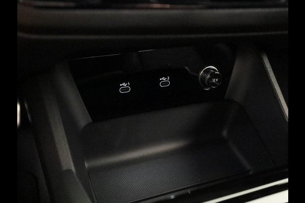 Audi A6 Sportback e-tron S edition e-tron 83 kWh 286 pk | Techniekpakket plus | Sportstoelen leder | Privacy glas | MMI-bijrijdersscherm |