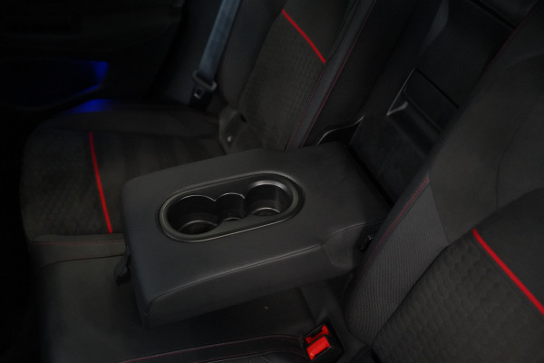 Volkswagen Golf 2.0 TSI GTI Clubsport Panoramadak Harman&Kardon Head-Up