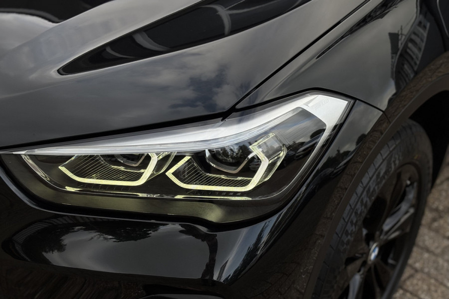 BMW X1 xDrive25e | Head-Up | Trekhaak | Leder | Camera | Stoelverwarming