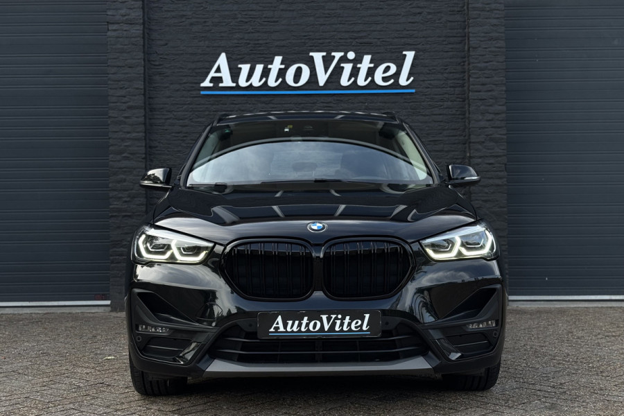 BMW X1 xDrive25e | Head-Up | Trekhaak | Leder | Camera | Stoelverwarming