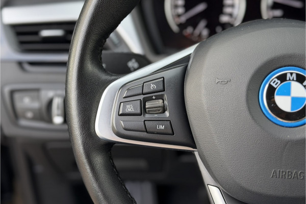 BMW X1 xDrive25e | Head-Up | Trekhaak | Leder | Camera | Stoelverwarming