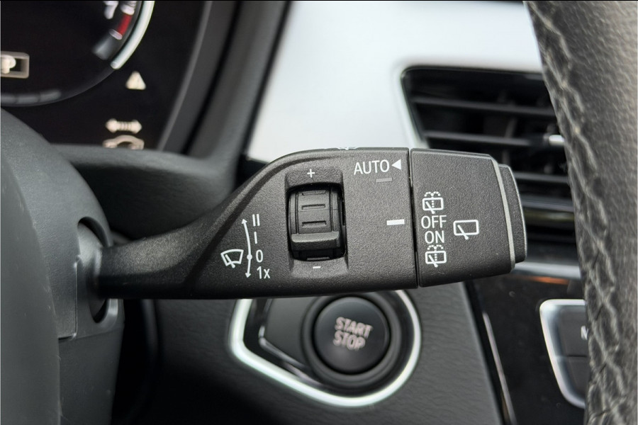 BMW X1 xDrive25e | Head-Up | Trekhaak | Leder | Camera | Stoelverwarming