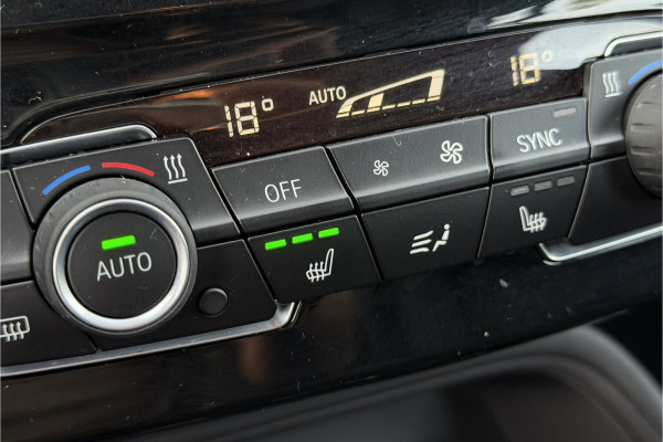 BMW X1 xDrive25e | Head-Up | Trekhaak | Leder | Camera | Stoelverwarming