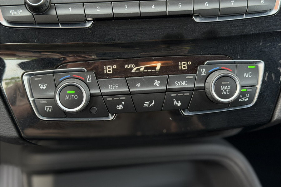 BMW X1 xDrive25e | Head-Up | Trekhaak | Leder | Camera | Stoelverwarming