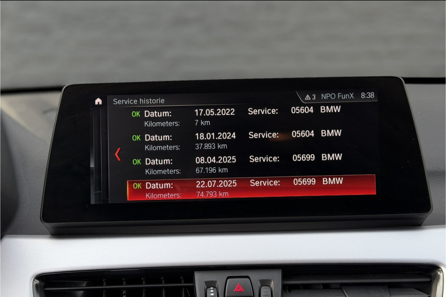 BMW X1 xDrive25e | Head-Up | Trekhaak | Leder | Camera | Stoelverwarming
