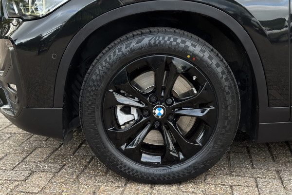 BMW X1 xDrive25e | Head-Up | Trekhaak | Leder | Camera | Stoelverwarming