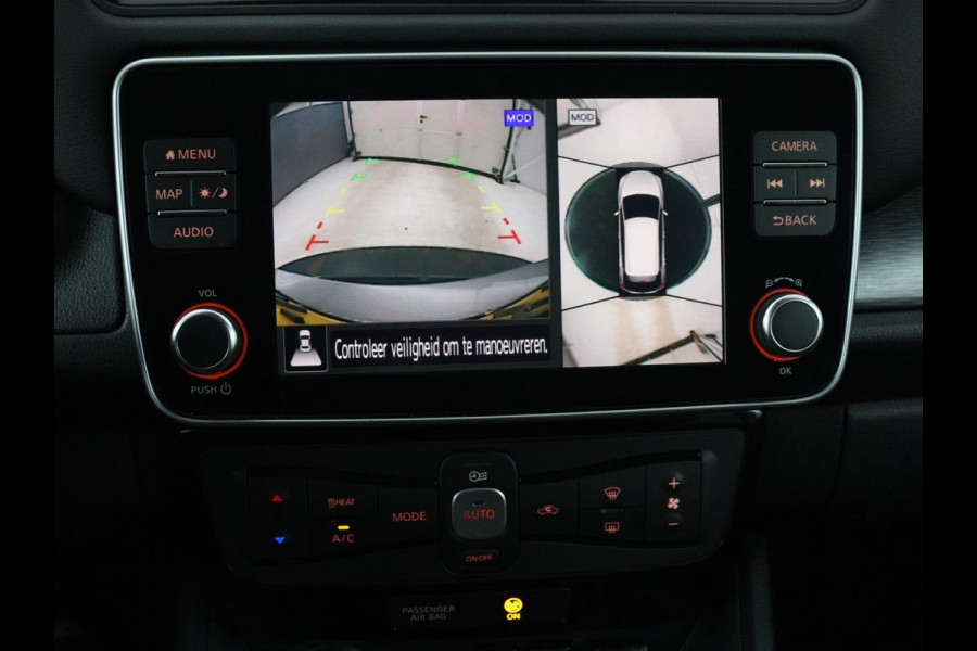 Nissan Leaf N-Connecta 40 kWh | SOH 94.3% | Stuur/stoel verwarming | Adaptive cruise | 360 camera | Dodehoek detectie | Full LED | Navigatie | Carplay |